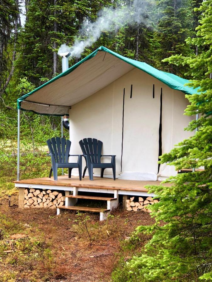 Hotel Vines And Puppies Glamping Hideaway Jade City Esterno foto